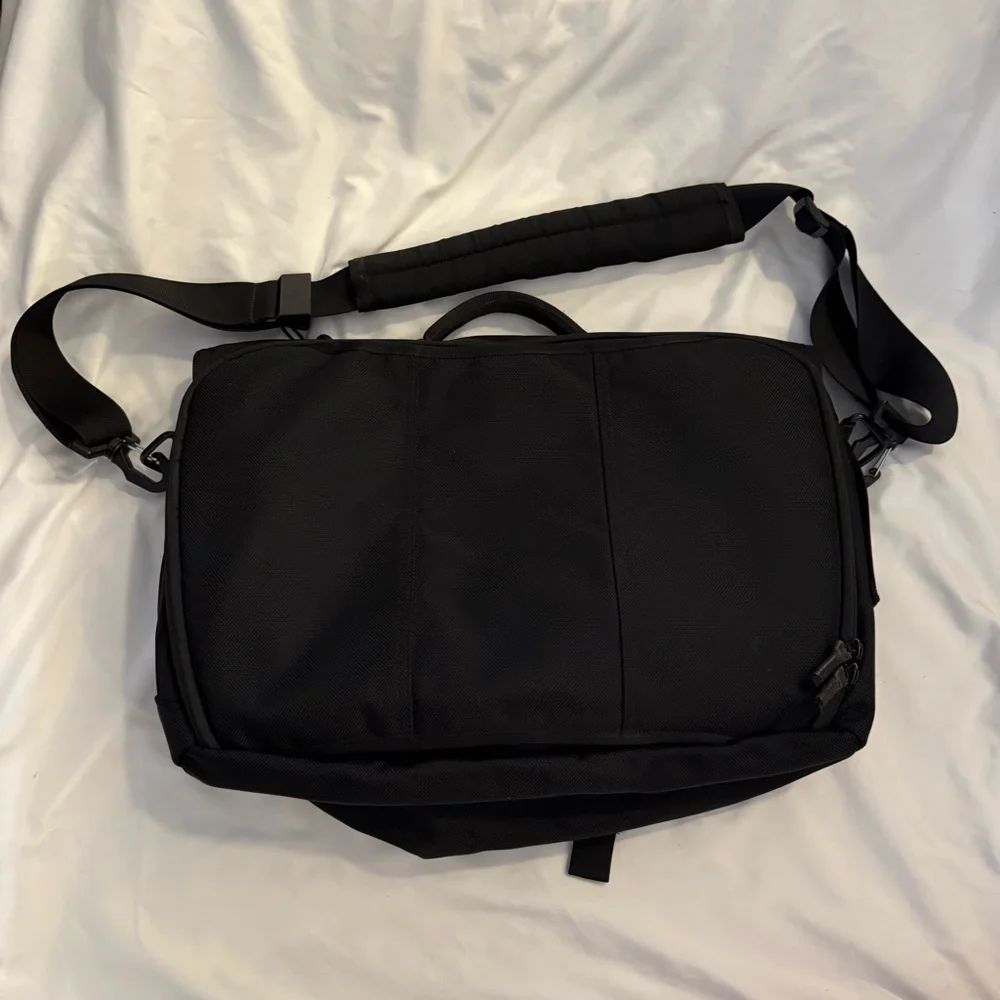 Like New Rare Vintage Timbuk2 Messenger Style Commuter Bag